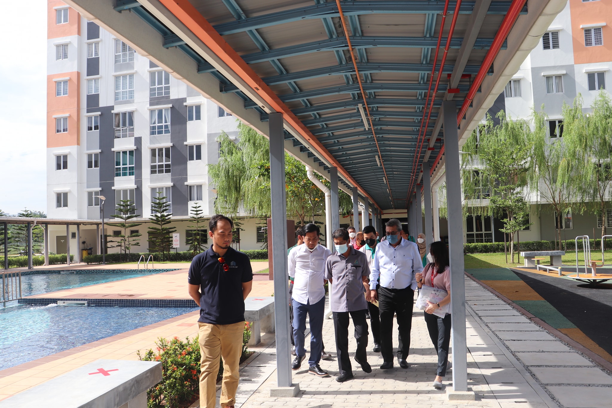 LAWATAN TAPAK BERSAMA PENGARAH EKSEKUTIF LPHS BAGI RUMAH SELANGORKU PANGSAPURI ARONIA (FASA 10) LAWATAN TAPAK BERSAMA PENGARAH EKSEKUTIF LPHS BAGI RUMAH SELANGORKU PANGSAPURI ARONIA (FASA 10) BANDAR PARKLANDS (JENIS D) MUKIM KLANG DAERAH KLANG TARIKH