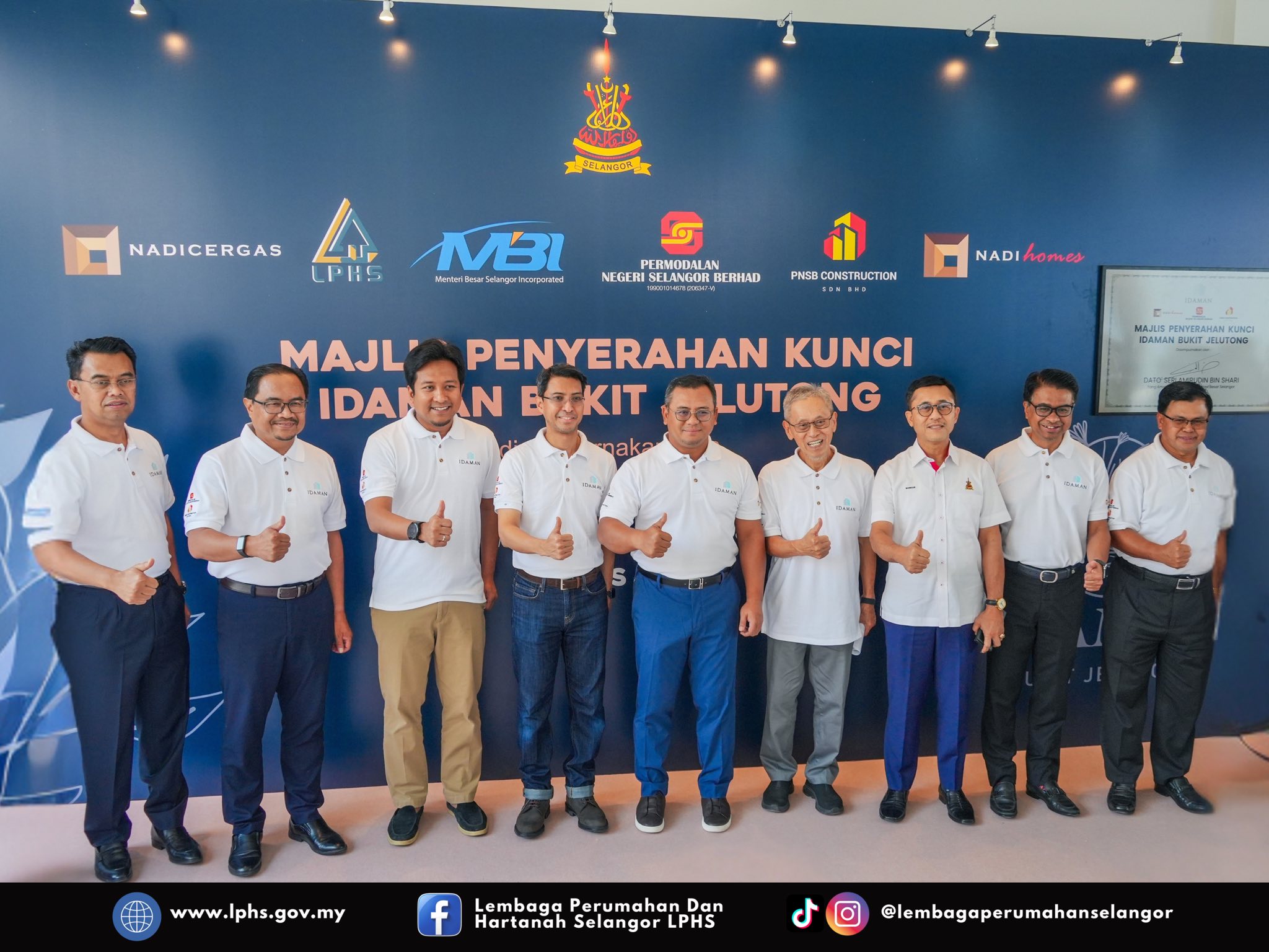 MAJLIS PENYERAHAN KUNCI RUMAH IDAMAN BUKIT JELUTONG