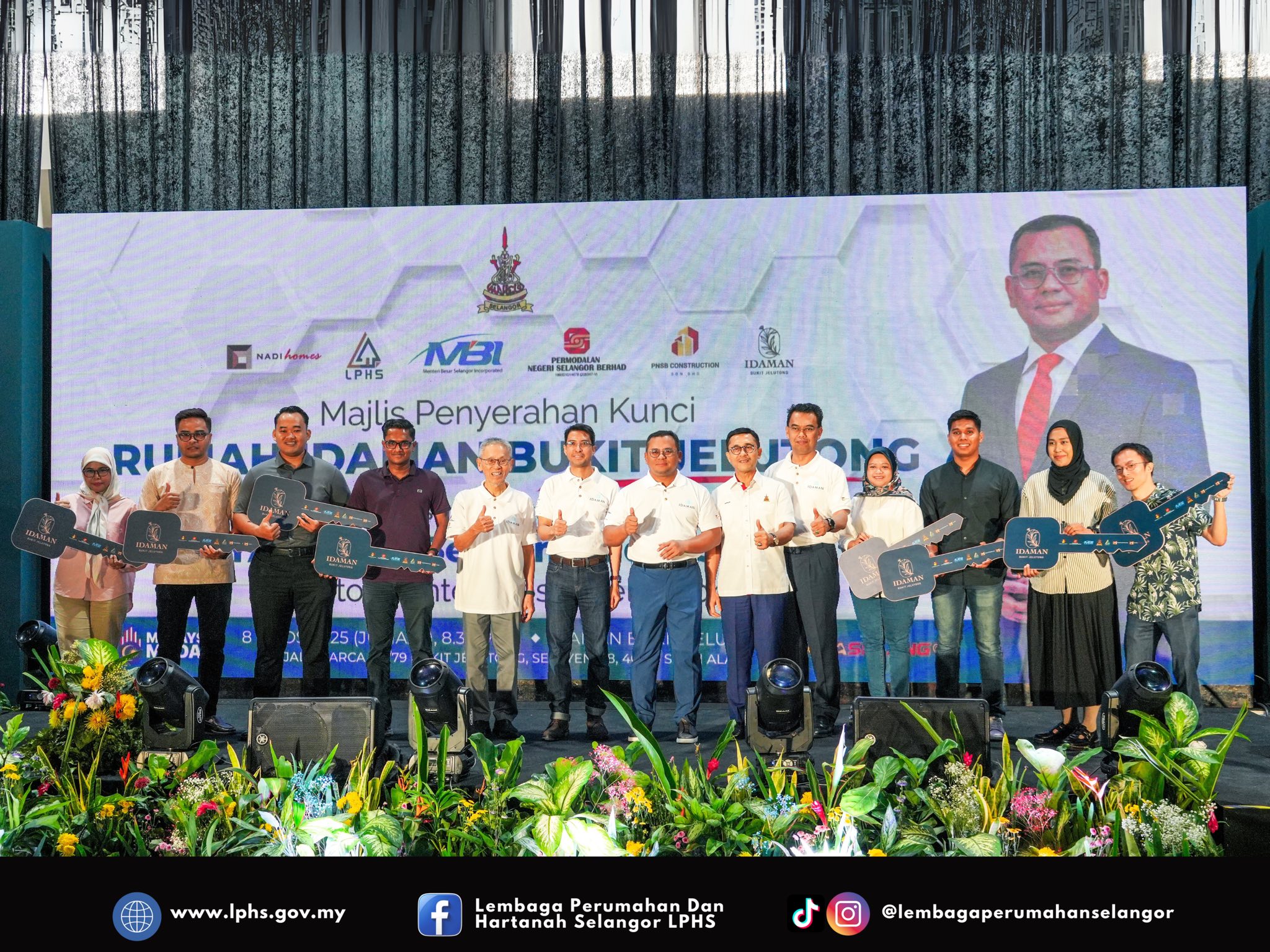 MAJLIS PENYERAHAN KUNCI RUMAH IDAMAN BUKIT JELUTONG