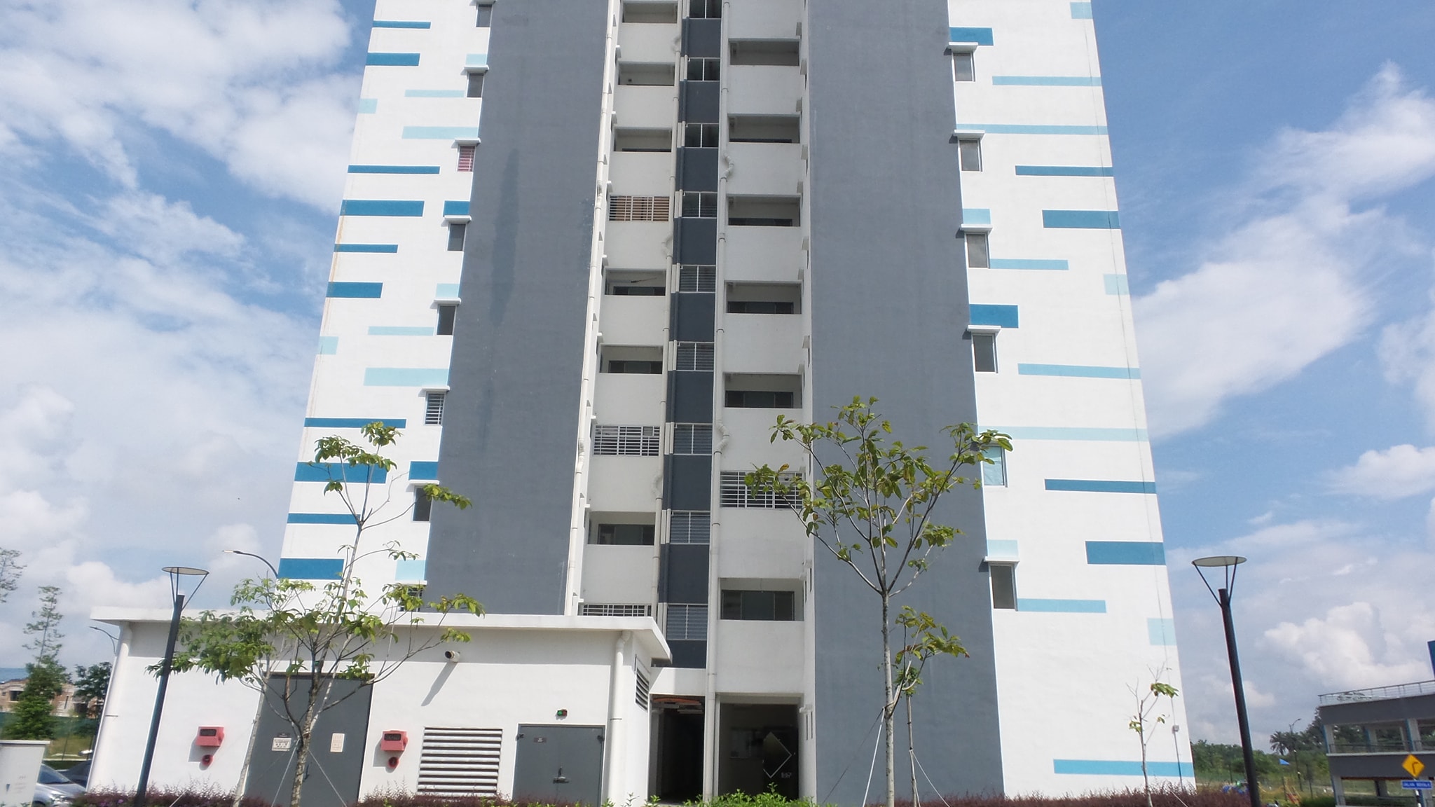 Lawatan Tapak Pengarah Eksekutif LPHS Di Gamuda Gardens LAWATAN TAPAK PENGARAH EKSEKUTIF LPHS BAGI PEMANTAUAN PEMBANGUNAN PANGSAPURI PERKHIDMATAN MAMPU MILIK DAN RUMAH SELANGORKU DI GAMUDA GARDENS, MUKIM RAWANG DAERAH GOMBAK