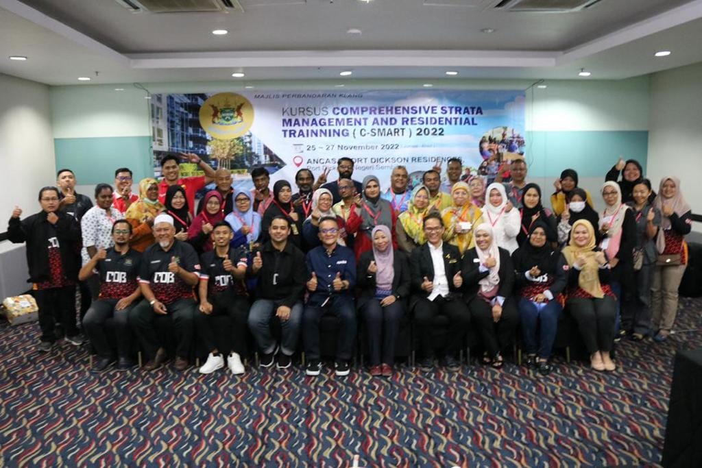 Kursus Comprehensive Strata Management And Residential Training (C-SMART) Sekitar Kursus Pemantapan Pengurusan Bangunan Kediaman Strata @ Comprehensive Strata Management And Residential Training (C-SMART) yang diadakan secara serentak pada 25 - 27 No