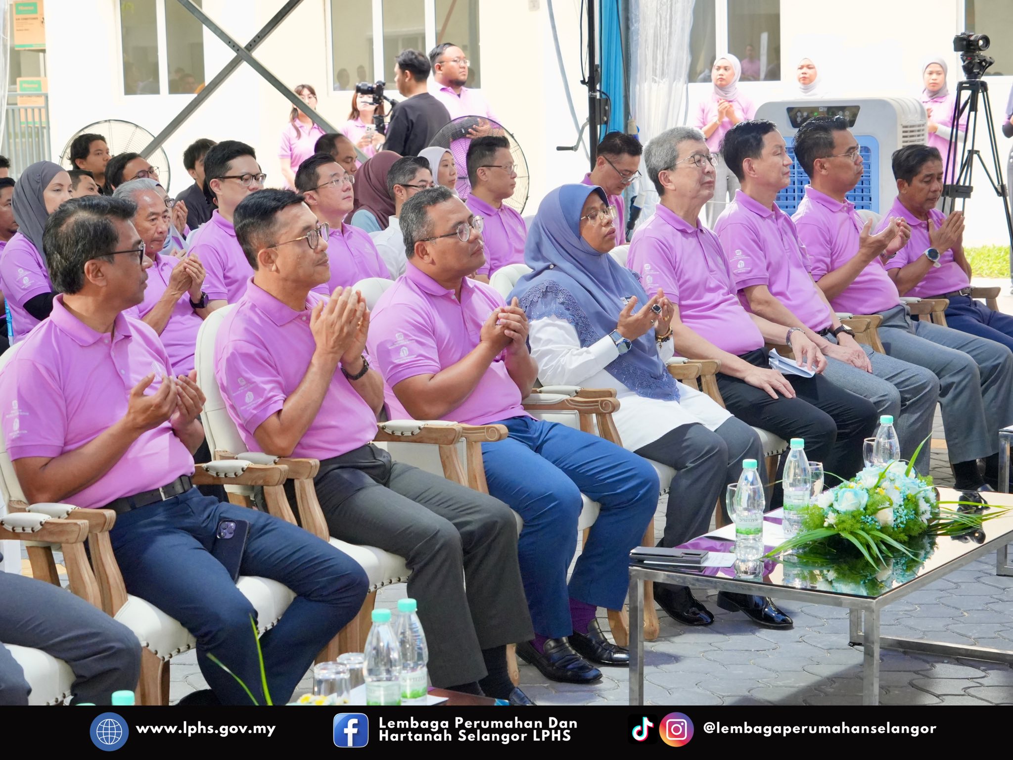 MAJLIS PENYERAHAN KUNCI RUMAH IDAMAN MELUR