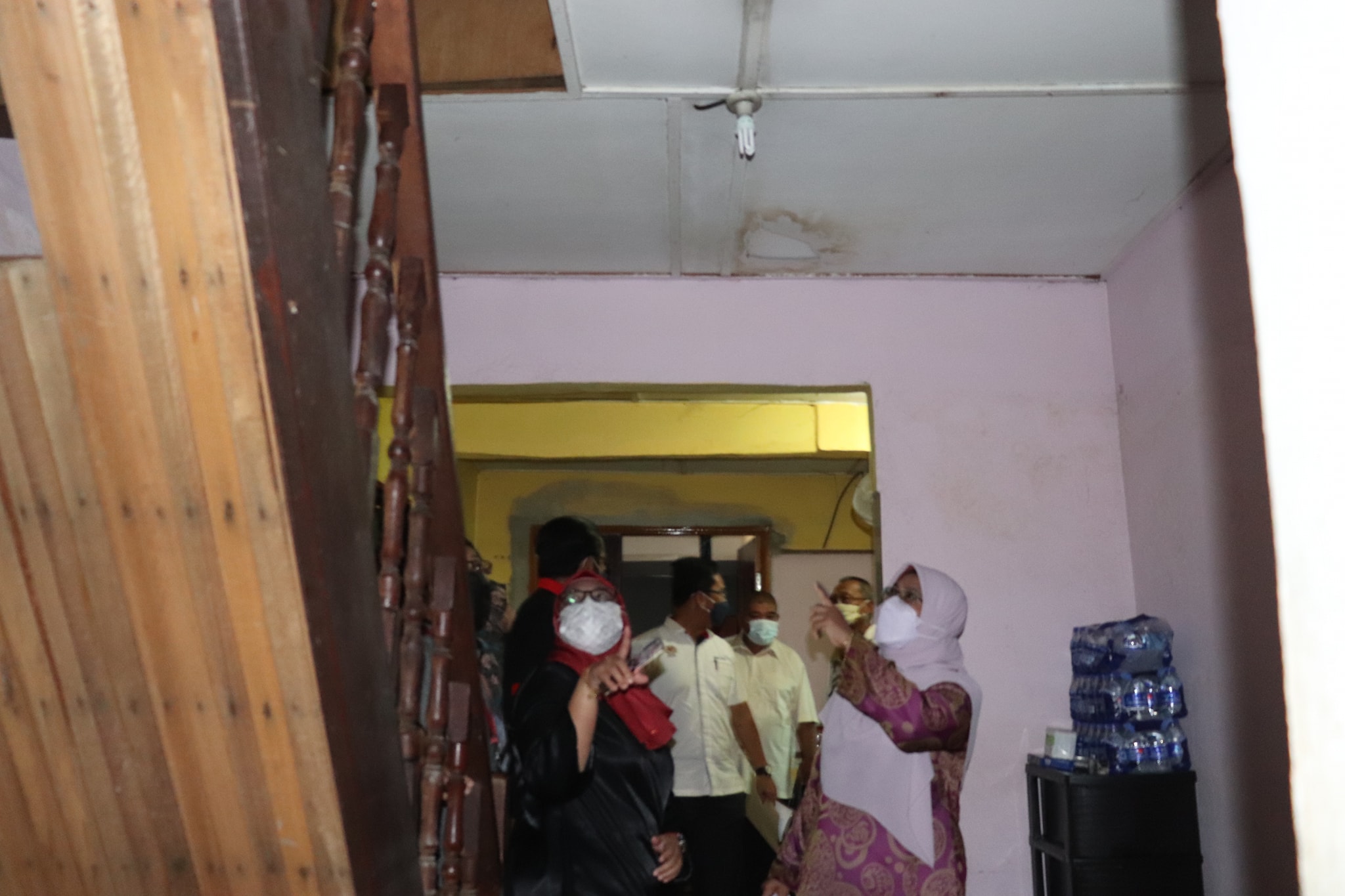Lawatan Turun Padang Baikpulih Rumah Mangsa Banjir LAWATAN TURUN PADANG BAIKPULIH RUMAH MANGSA BANJIR DAERAH KLANG BERSAMA YANG BERHORMAT PUAN RODZIAH BINTI ISMAIL EXCO PERUMAHAN, KESEJAHTERAAN BANDAR DAN PEMBANGUNAN USAHAWAN NEGERI SELANGOR