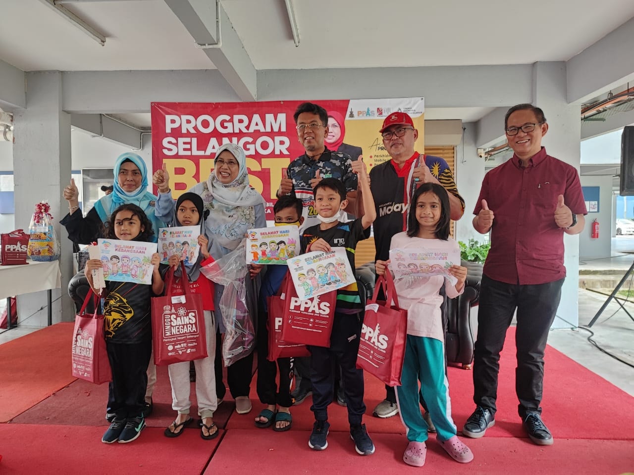 PROGRAM SELANGOR BEST ( BANGKIT CEMERLANG,INSAN TERBILANG ) PROGRAM SELANGOR BEST ( BANGKIT CEMERLANG,INSAN TERBILANG ) DAN MINI KARNIVAL MERDEKA DI PANGSAPURI BUKIT HATAMAS CHERAS TARIKH : 31 OGOS 2022