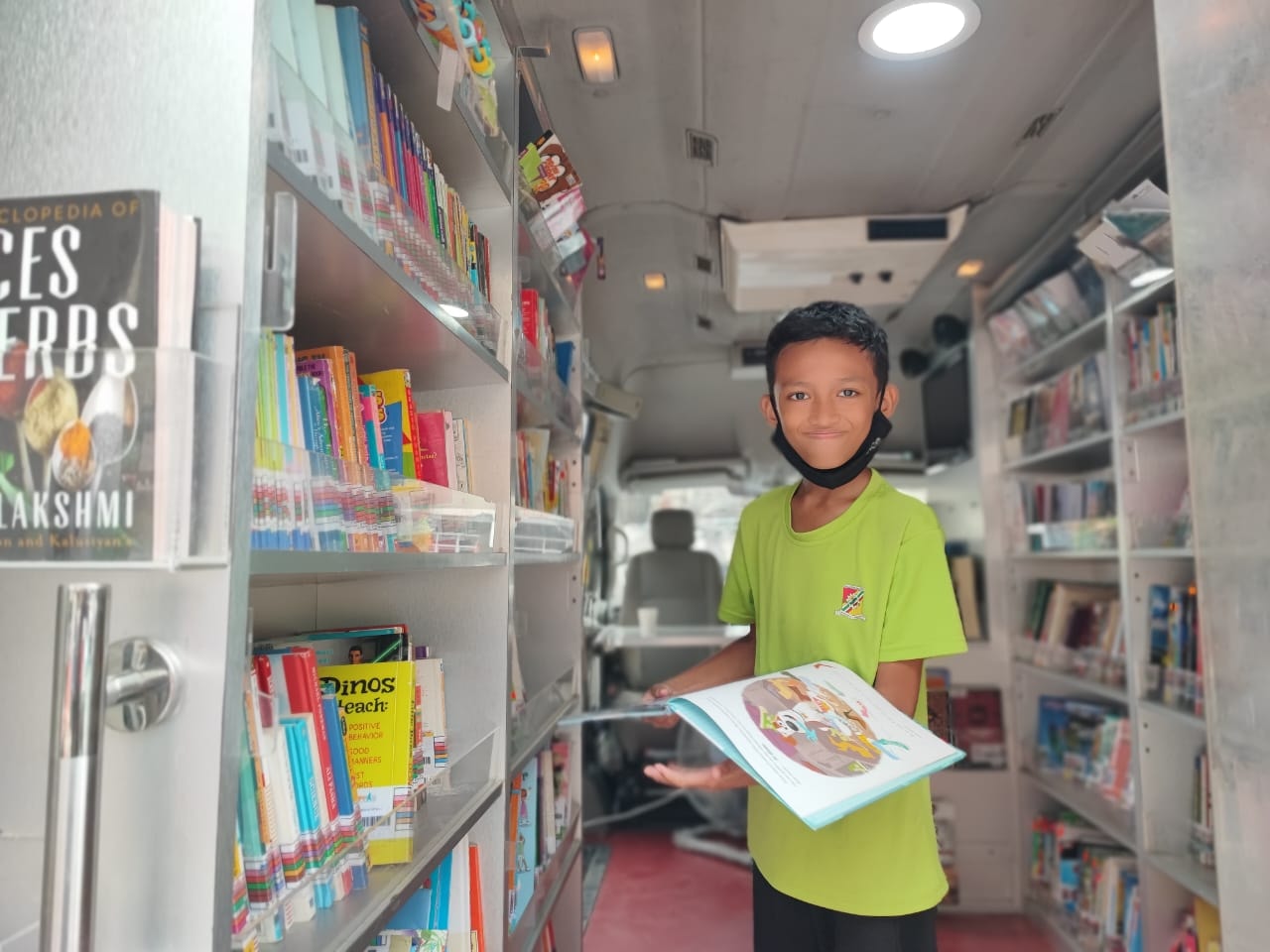 Majlis Perasmian Kitar Strata Majlis Perasmian Kitar Strata Tarikh : 21 Ogos 2022 (Ahad) Masa : 8.00 pagi - 12 tghr Tempat : Perkarangan Pejabat Perbadanan TBN MC1, Blok 6 Flat Proton Shah Alam Anjuran : Perbadanan Pebgurusan MC1 dengan kerjasama LPH